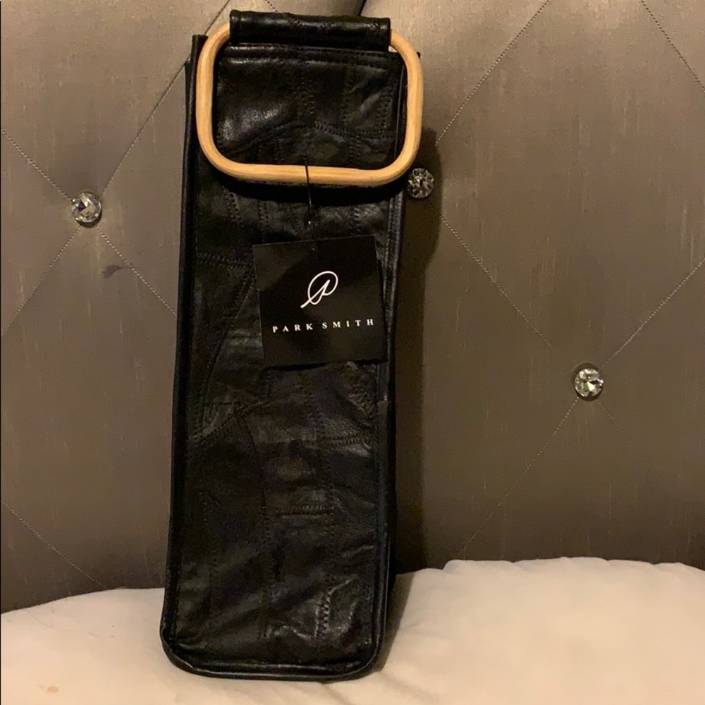 Leather collage black single bottle bag